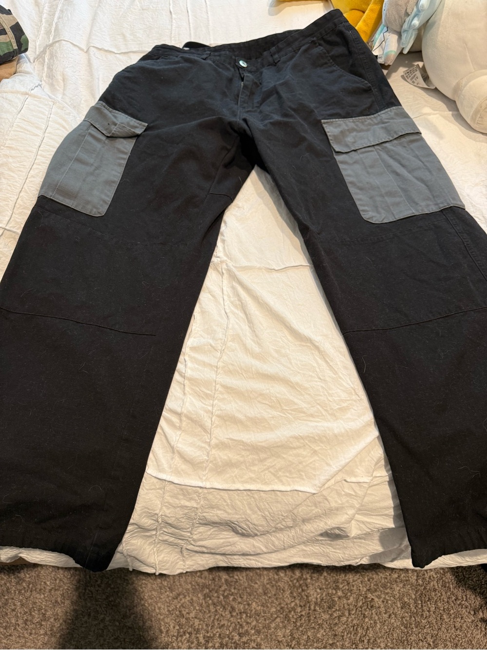 G59 Men's Black Cargo Pants with Gray Pocket Panels